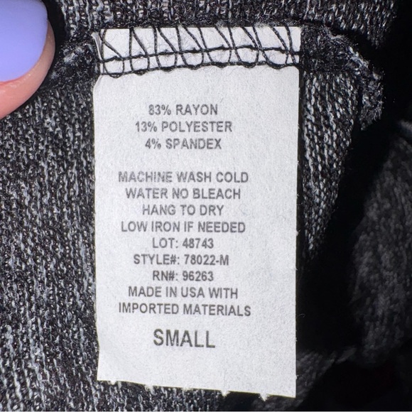 Prospect Blvd Gray V-Neck Tunic Sweater with Boxy Fit NWOT - Picture 3 of 4